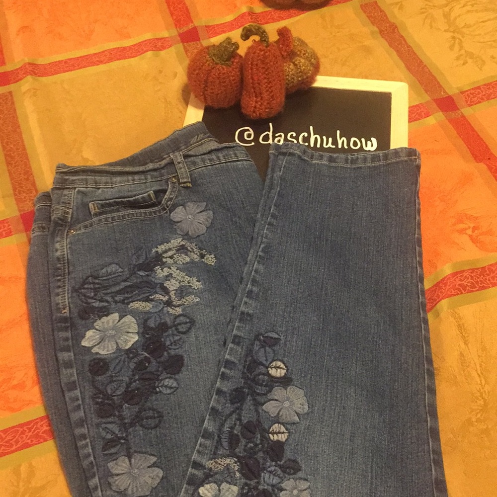 EUC Size 14 Gloria Vanderbilt jeans
